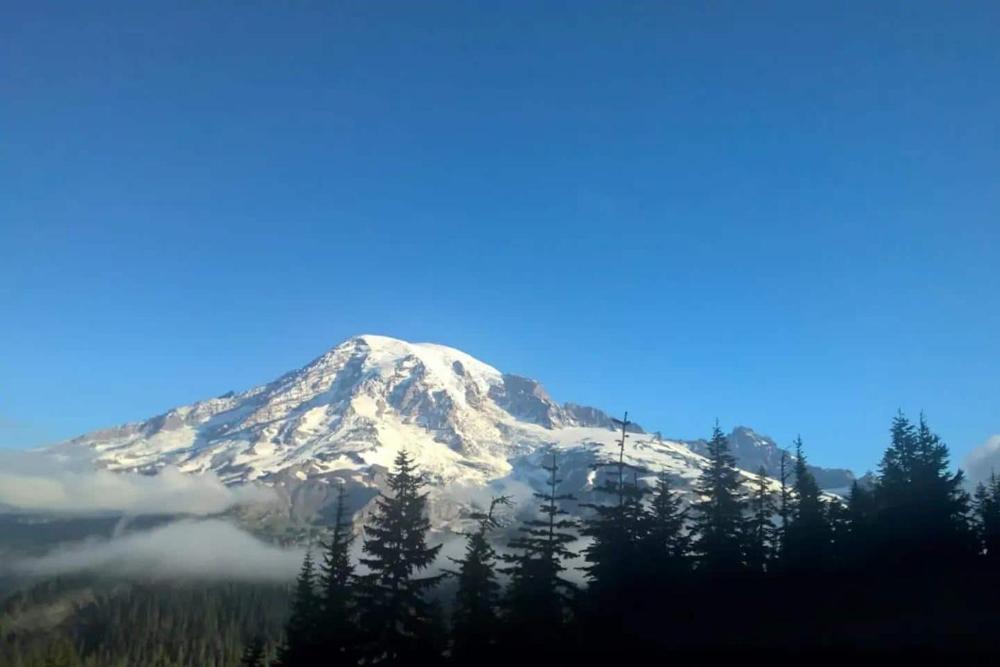 Mt Rainier Little Red Cabin